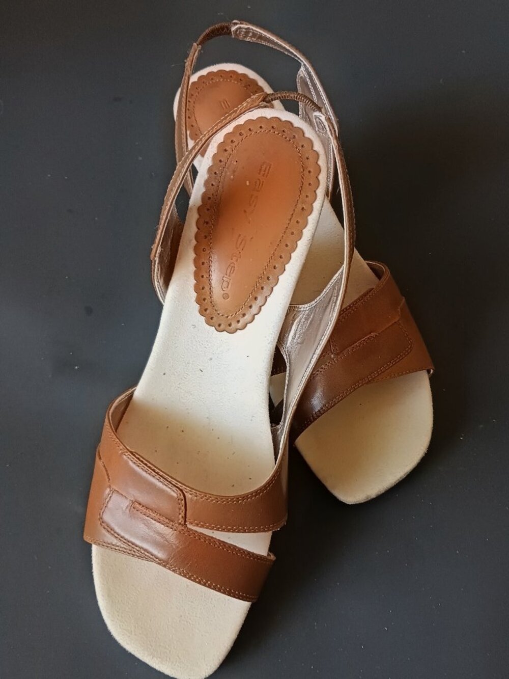 Easy steps Leather wedge Sandal